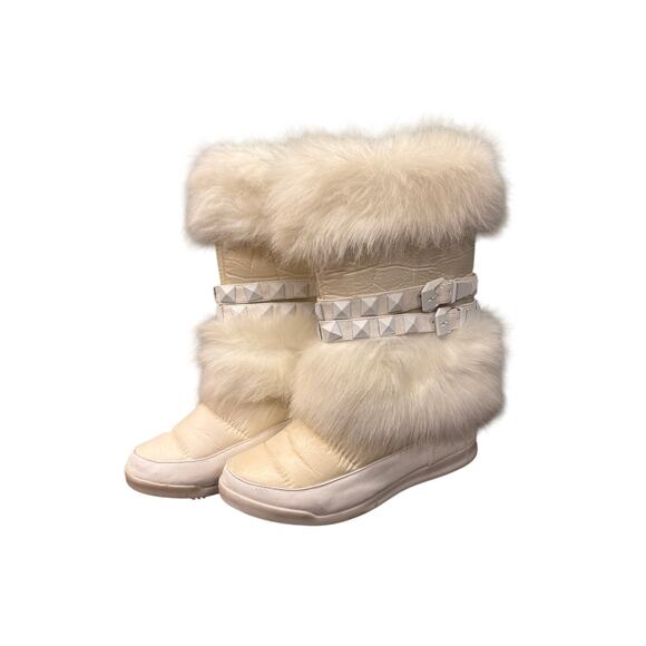 Baby Phat Shoes - Y2K Baby Phat White Faux Fur Snow Boots Women's Size 8